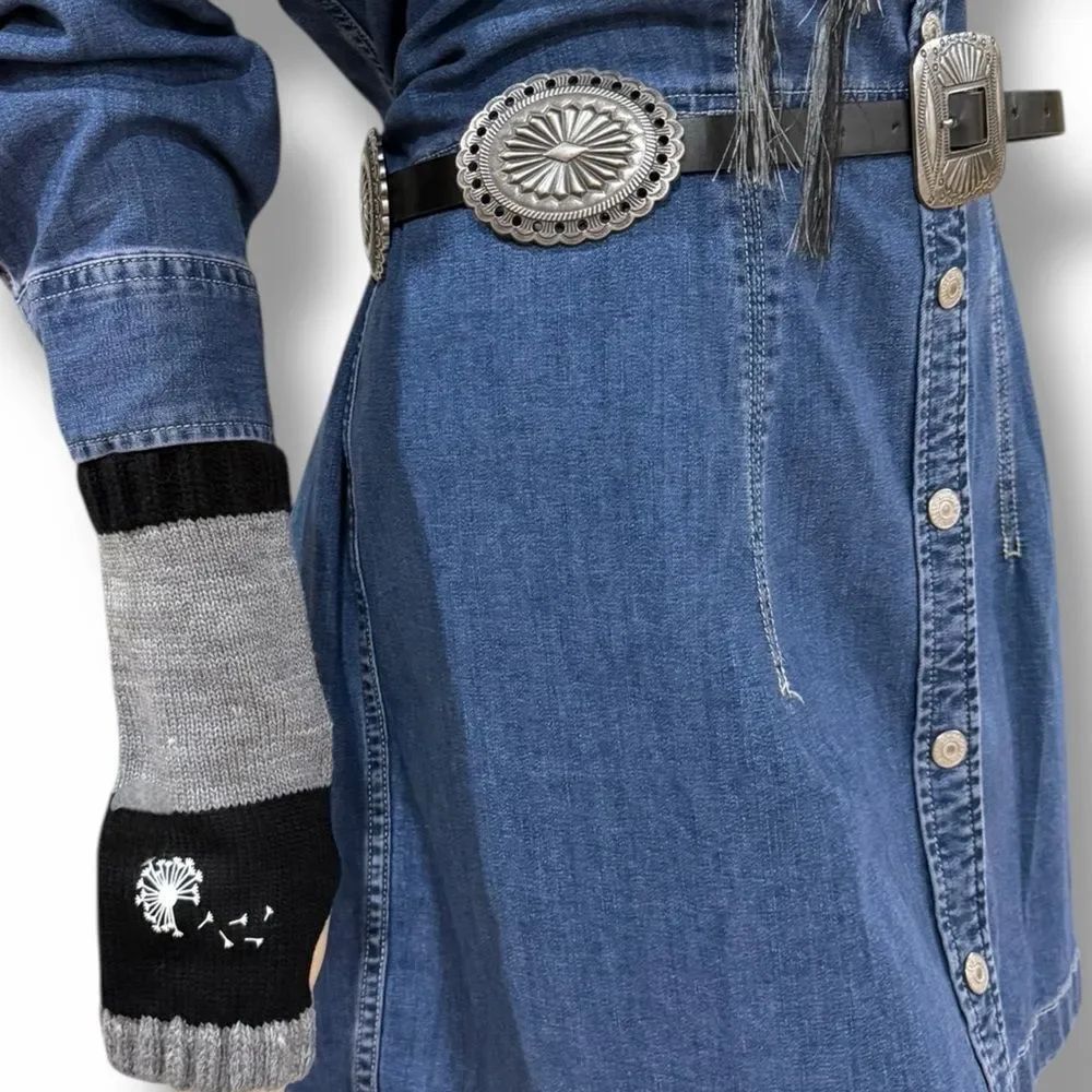 Black Gray Wishes Arm Warmers Knit Fingerless Gloves NWT